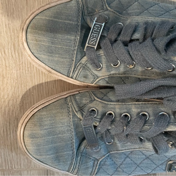 Guess shoe size 7 - Picture 7 of 9